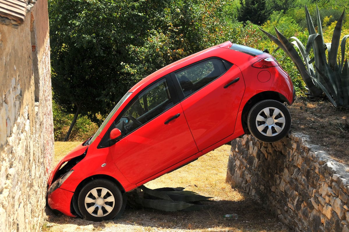 Accident seul (sans tiers) : faut-il prévenir son assureur ? (2026)