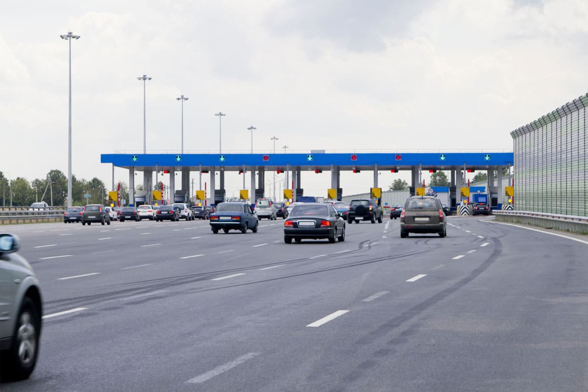 Partir en vacances en voiture : préparer son véhicule (2026)